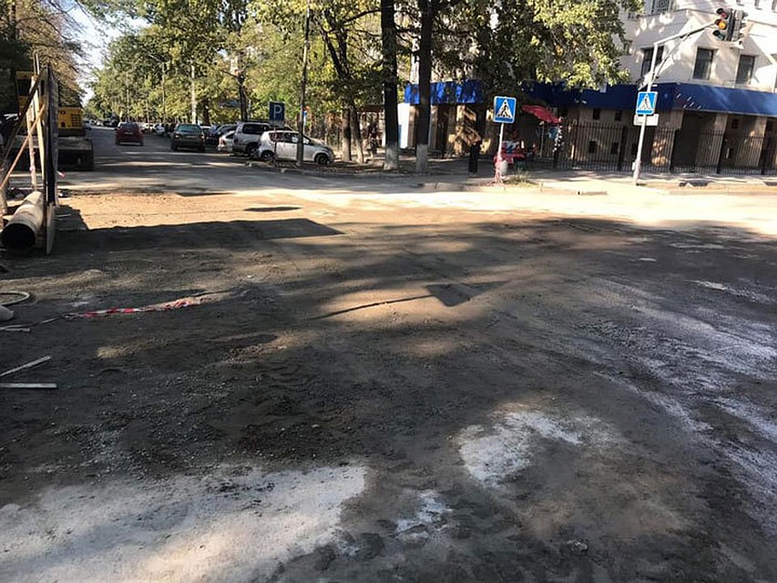 Участок еще не заасфальтировали.