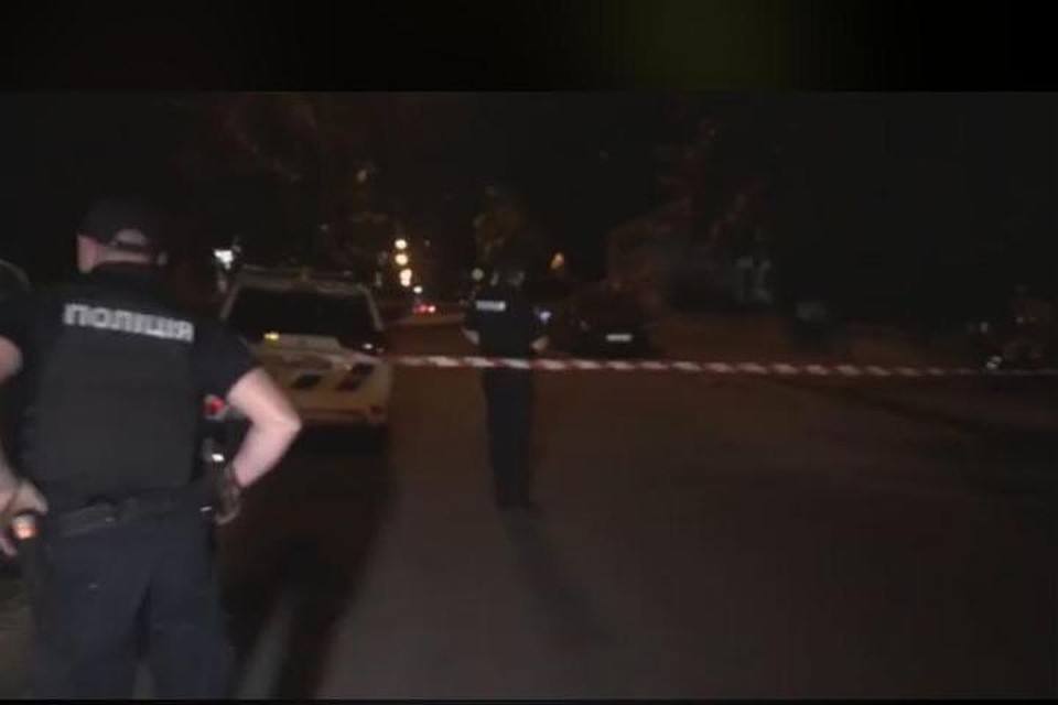 Полиция перекрыла движение на улице Паньковской