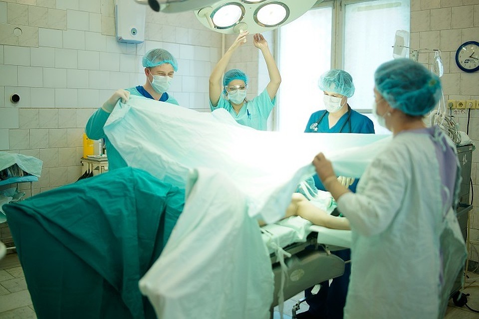 Ситуацию с хирургами пытаются решить на уровне губернатора