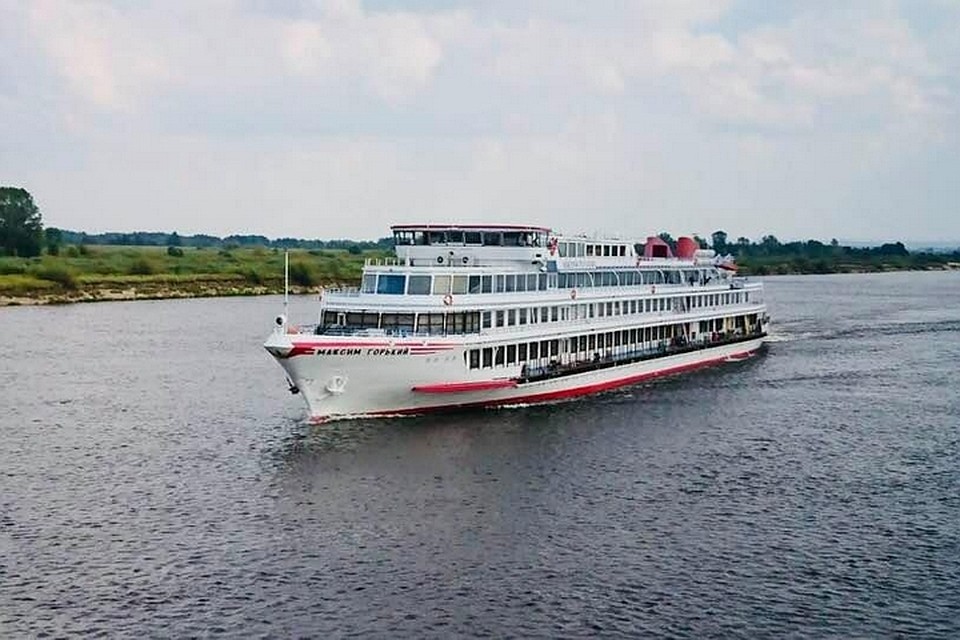 Теплоход «Максим Горький» покидает волжские воды. Фото: Фейсбук Галины Абаевой