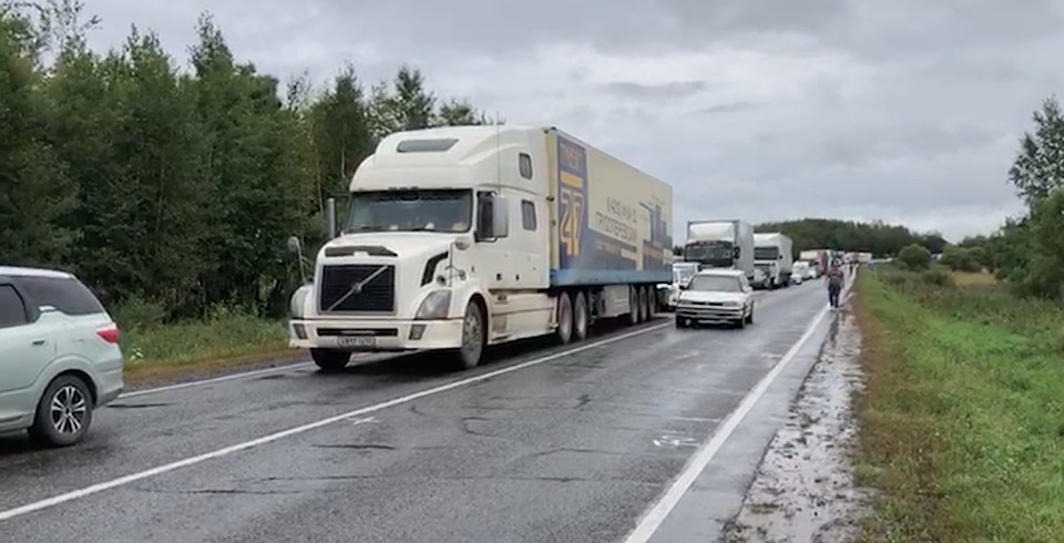 В Еврейской автономной области размыло федеральную трассу