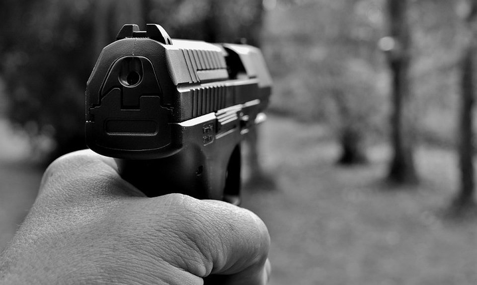 В Сургуте подросток угрожал родителям пистолетом, чтобы не идти в школу. Фото с сайта pixabay.com