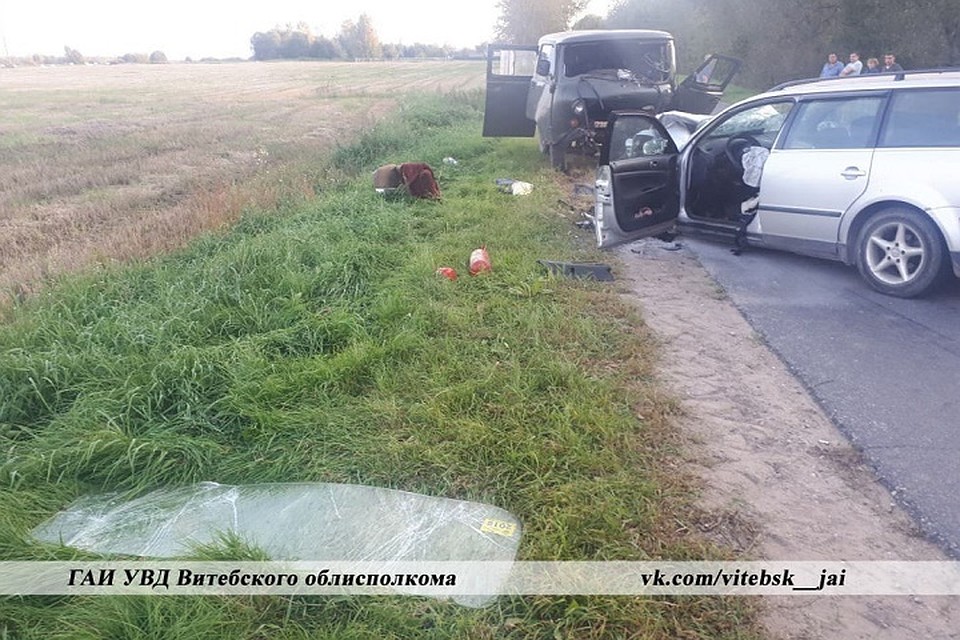 Водитель на повороте выехал за пределы полосы. Фото: ГАИ УВД Витебского облисполкома.