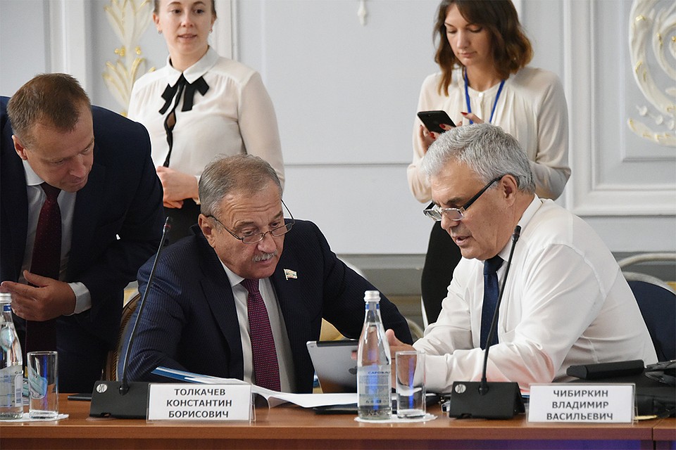 Предложения, озвученные Владимиром Быковым, поддержали в Ассоциации законодателей ПФО. Фото: Законодательное Собрание Кировской области