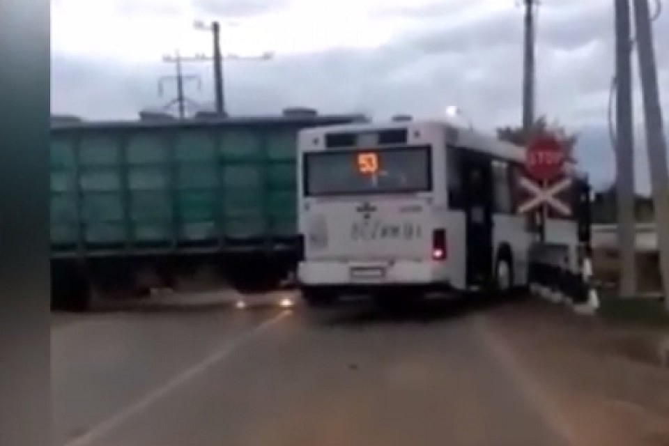 Пассажиров в автобусе не было.