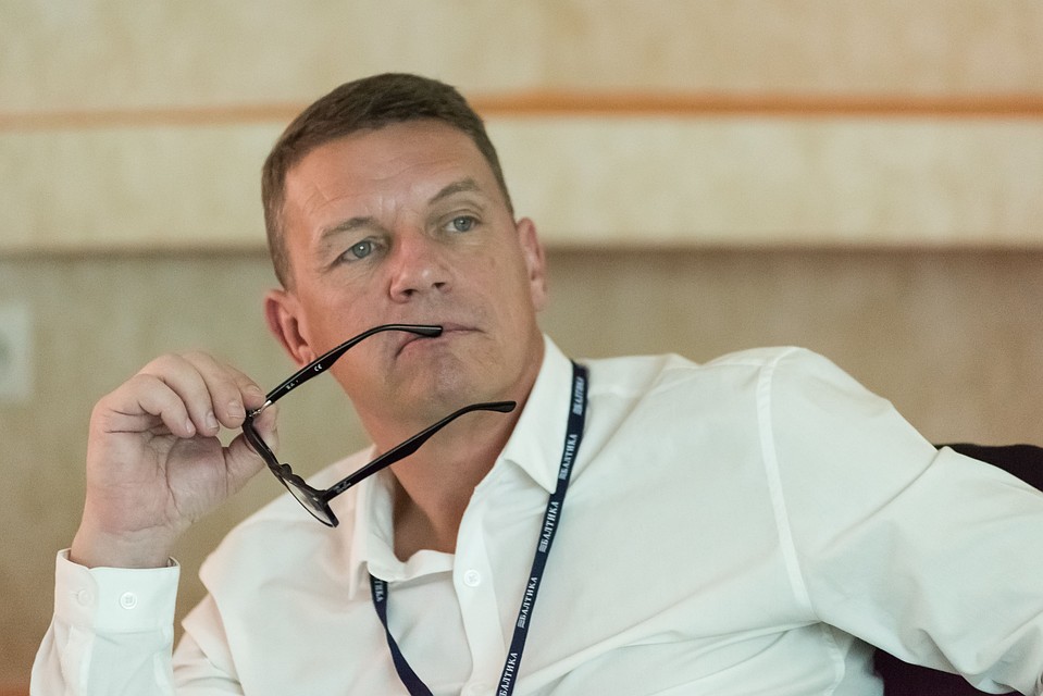 По мнению президента «Балтики» Ларса Леманна, представители отрасли должны объединить усилия с государством для борьбы с нелегальным рынком.