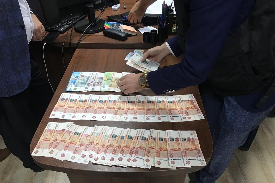 В ходе спецоперации прошли обыски. Фото: УФСБ России по Республике Крым и г. Севастополю