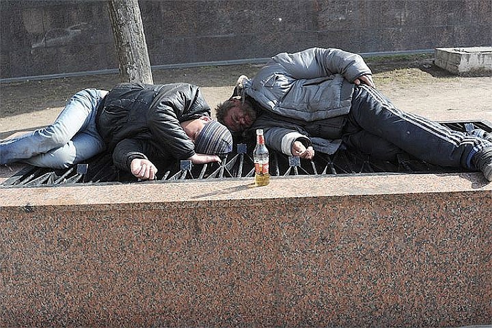 Депутат и омбудсмен поссорились из-за бомжей