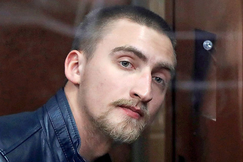 В эту пятницу Мосгорсуд изменил меру пресечения для актера Павла Устинова.
