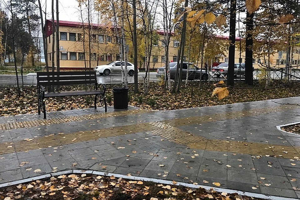 В Ноябрьске открыли сквер Равных возможностей Фото: Администрация Ноябрьска