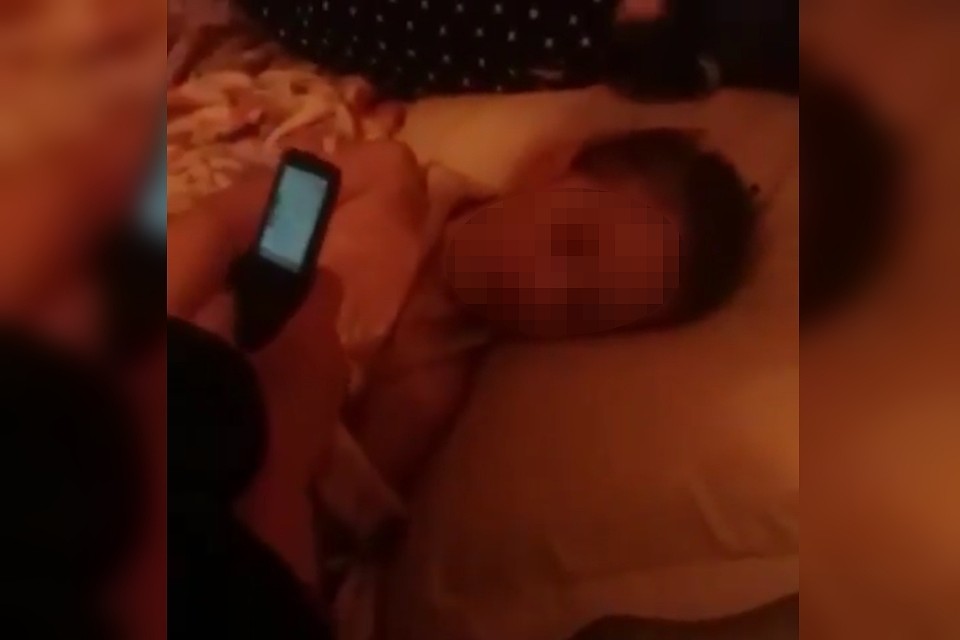 Малышка часто теряет сознание, на теле обнаружены синяки