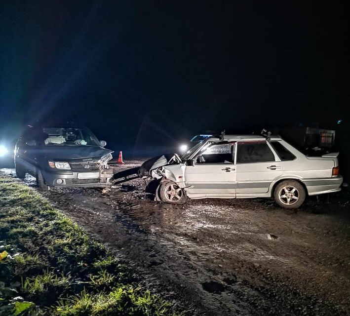 Травмы в аварии получили мужчина и женщина