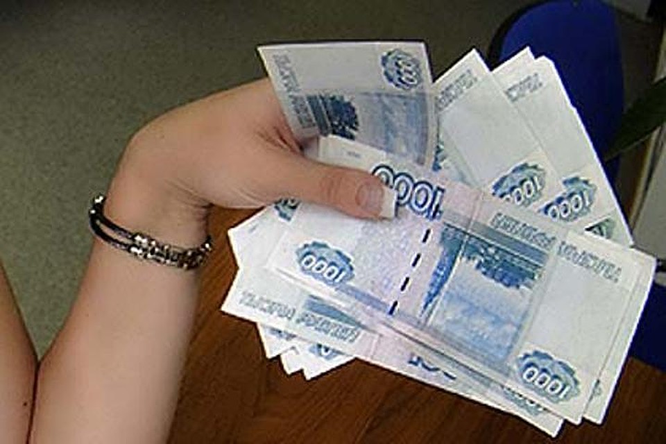 Заведующая садиком получала две зарплаты вместо одной.