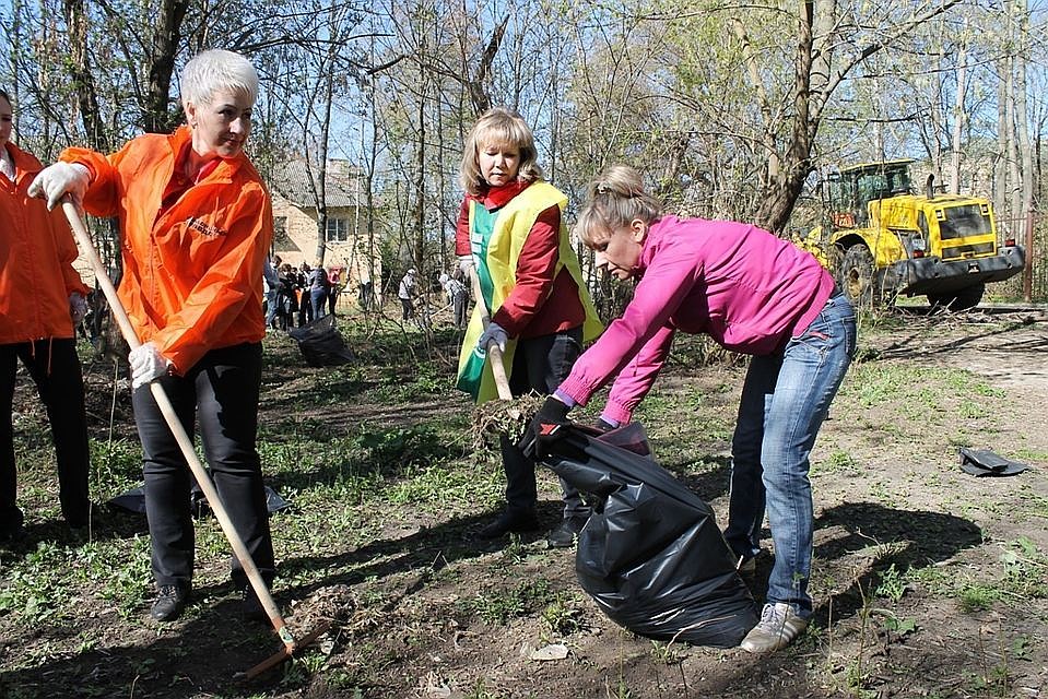 В парке Левобережный уже посадили 600 деревьев.