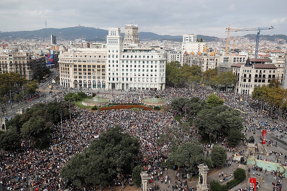 Протесты начались 14 октября. Фото: Reuters