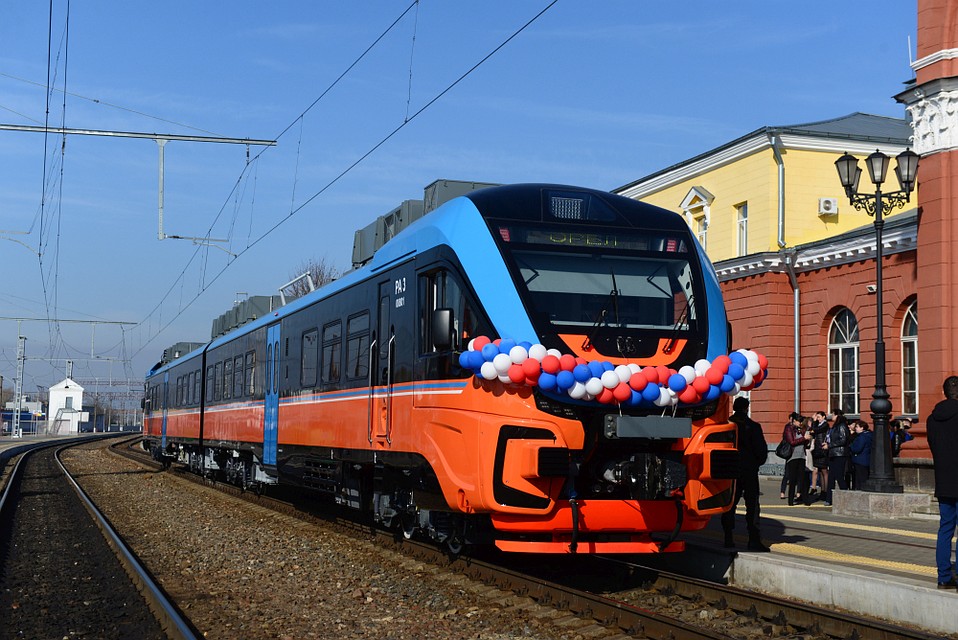 В Орле презентовали новейший рельсовый автобус. Фото пресс-службы Губернатора Орловской области