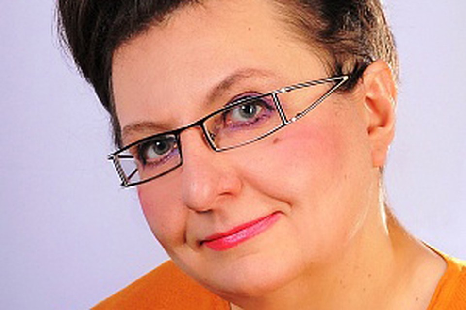 Елена Хрусталева.