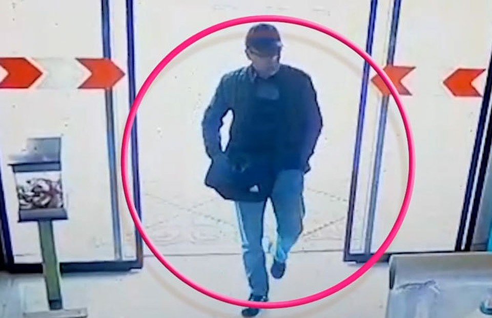 Подозреваемый в краже «засветился» на камере наблюдения.