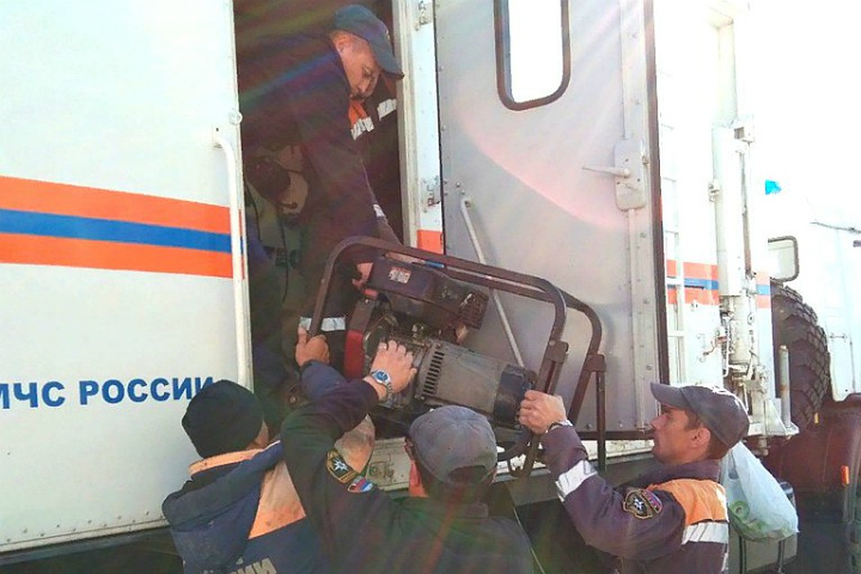 На озере Синдинском в Хабаровском крае обнаружили затонувшую лодку пропавшего рыбака