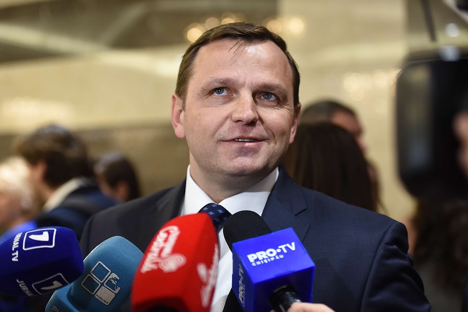 Андрей Нэстасе.