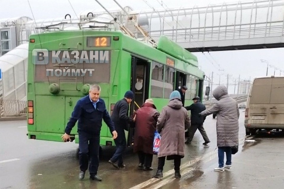 Происшествие запечатлели очевидцы