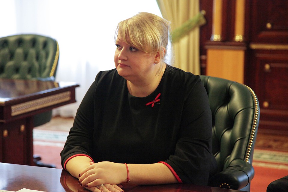 Ирина Буторина сменила должность детского правозащитника на министерский портфель. Фото: gubernator74.ru