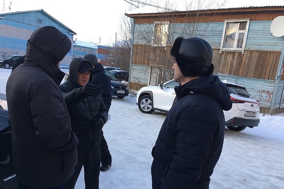 Глава Салехарда встретился с жителями микрорайонов, откуда поступает много жалоб. Фото с сайта администрации города Салехард