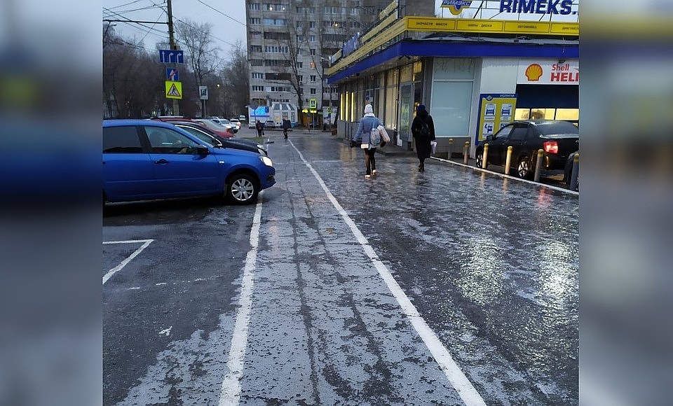 Пермские улицы превратились в сплошной каток