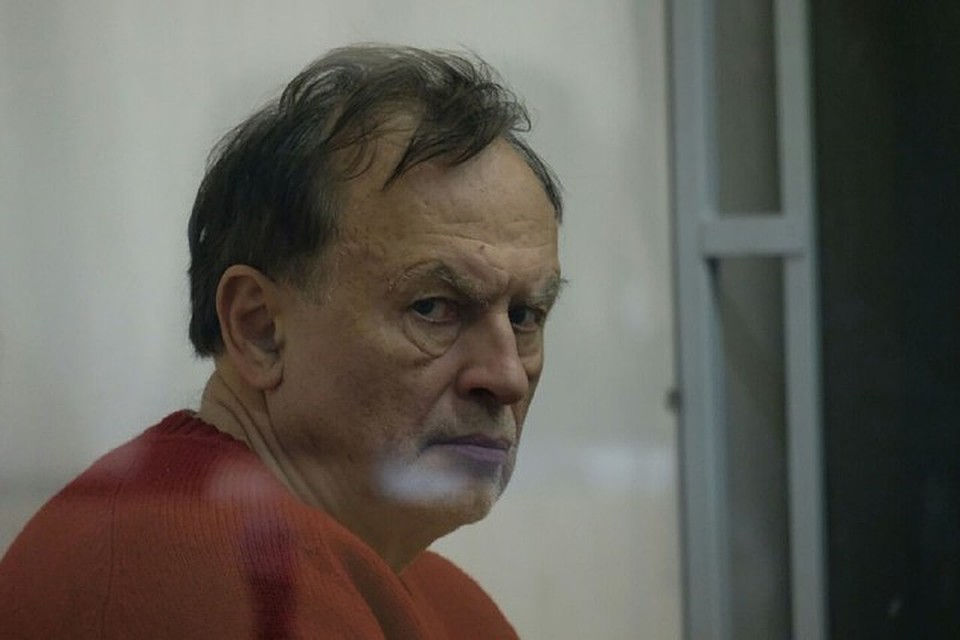 По словам Александра Холодова, он не верит в то, что Соколов действительно хотел покончить с собой - скорее всего, это была попытка привлечь внимание.