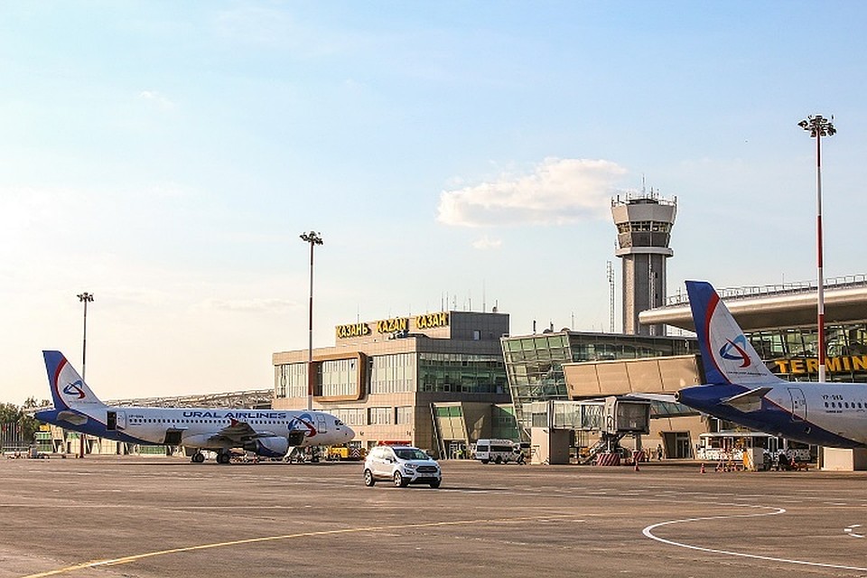 Самолет экстренно приземлился в Казани