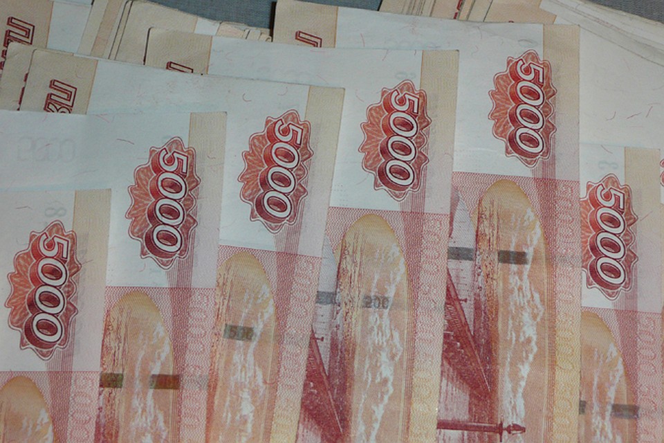 Мошенница выменяла у пенсионеров из Нижневартовска 100 тысяч рублей на деньги банка приколов