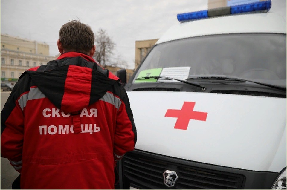 За жизнь еще двоих членов семьи сражаются медики