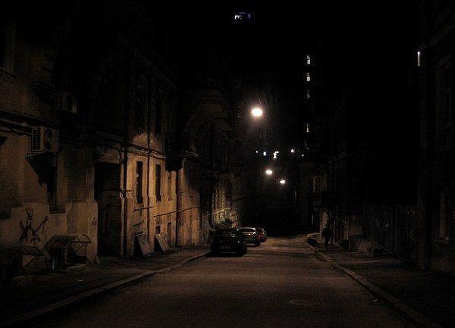 На улицах Балаково царит полумгла