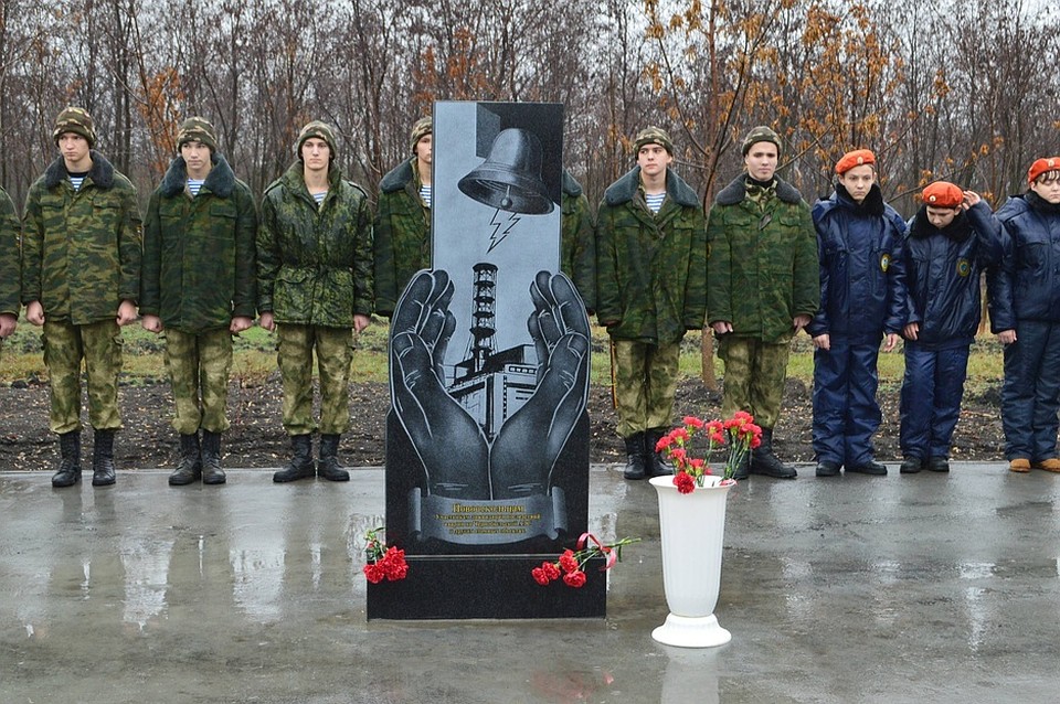 В Новом Осколе появилась скульптурная композиция, посвященная чернобыльцам. Фото пресс-службы администрации Новооскольского городского округа