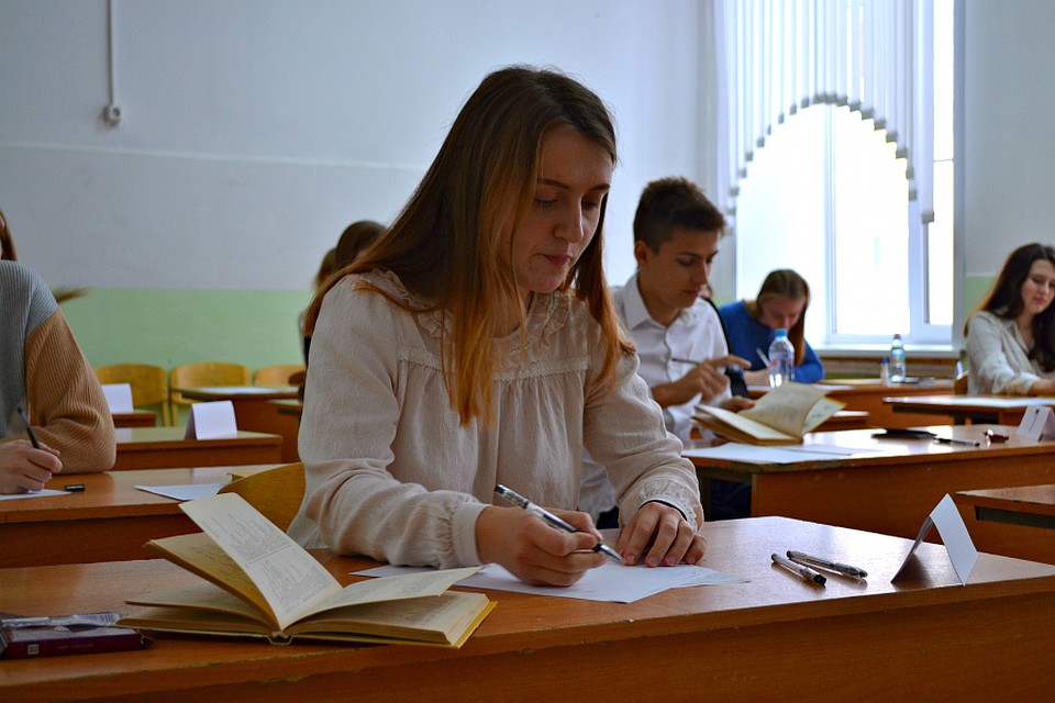 Выпускники Тамбовщины пишут итоговое сочинение