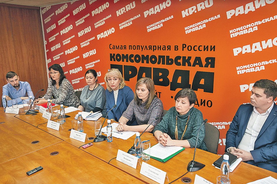 На «круглом столе» в пресс-центре «КП» - Челябинск» эксперты обсудили ключевые вопросы предоставления государственных услуг.