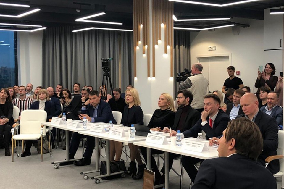 Защита проектов участников программы прошла на площадке регионального центра «Мой бизнес». Фото предоставлено пресс-службой правительства Ленобласти.