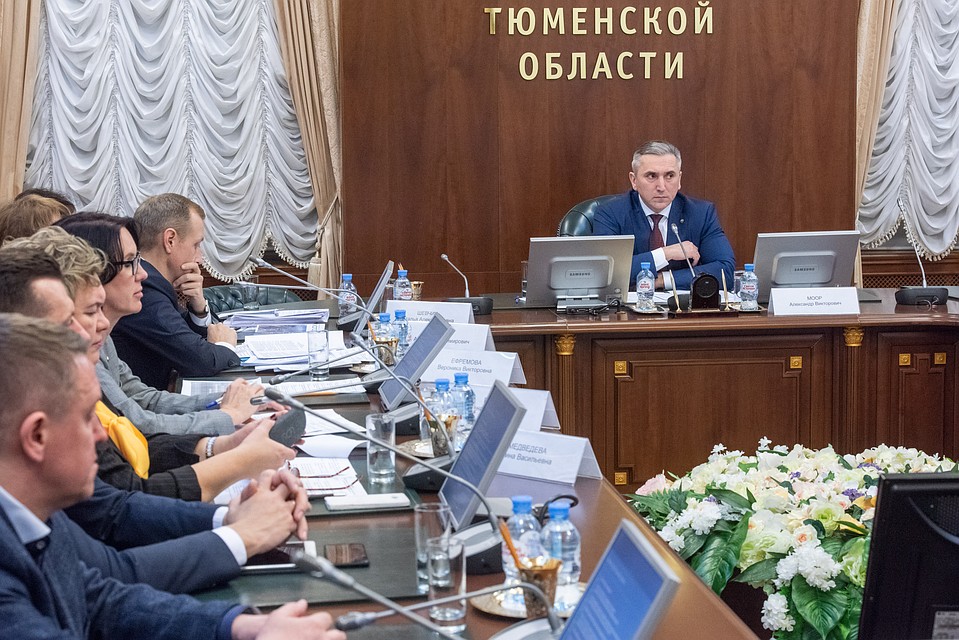 Александр Моор считает, что сегодня чрезвычайно важно сделать первый шаг - запустить работу НОЦ. Фото: правительство Тюменской области