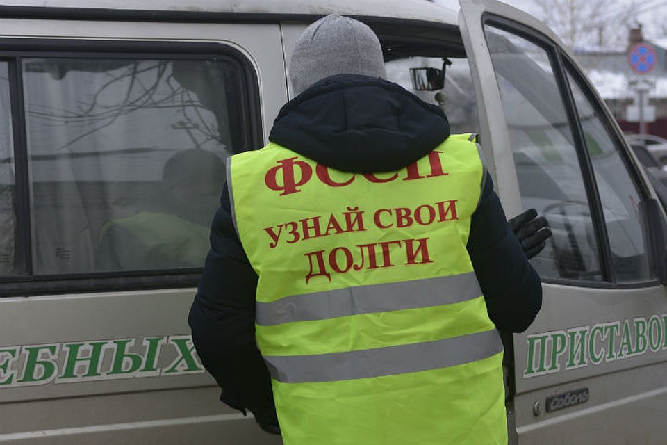 За кражу телефона у клиента, менеджер гипермаркета из Зимы получил 100 часов обязательных работ
