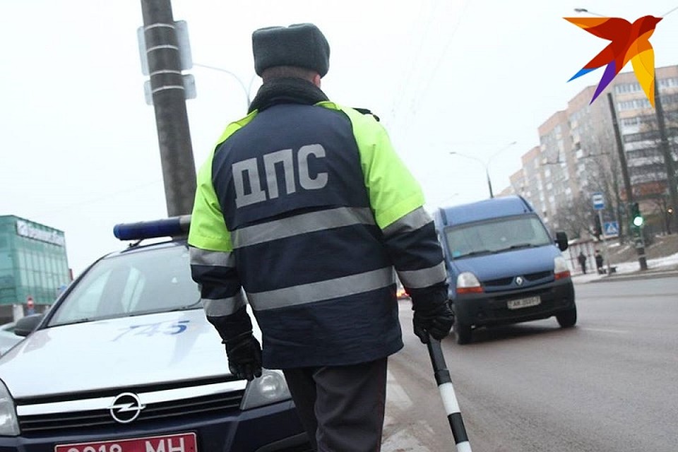 После сигнала очевидцев ГАИ "перехватили" пьяную на иномарке.