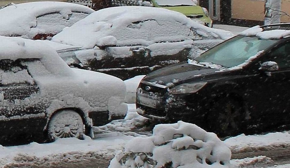 Парковка в центре Рязани в последнее время почти везде или запрещена, или платная