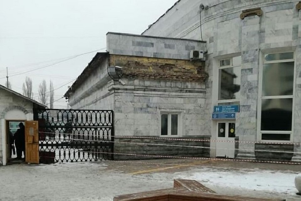 Пострадавший поступил в тяжелом состоянии в больницу скорой неотложной помощи с тяжелой сочетанной травмой.