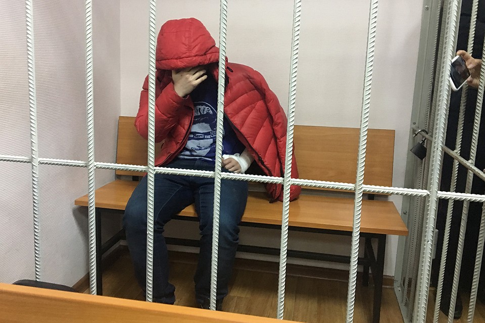 Что Фролову обещала Маслова - в этом сейчас разбираются следователи.