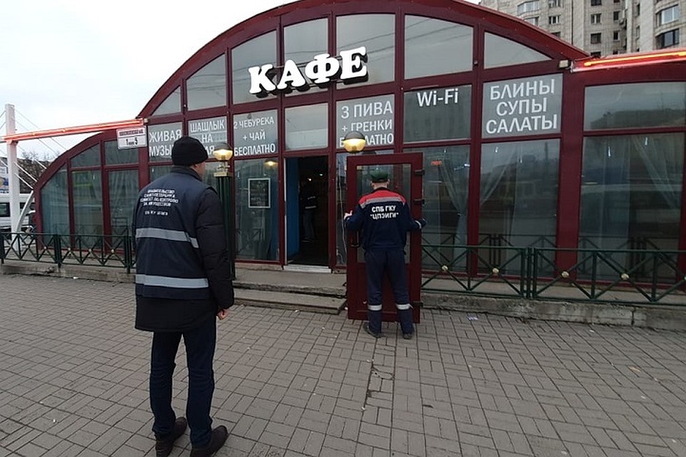 У "Приморской" снесли незаконное кафе с летней террасой. Фото: ККИ