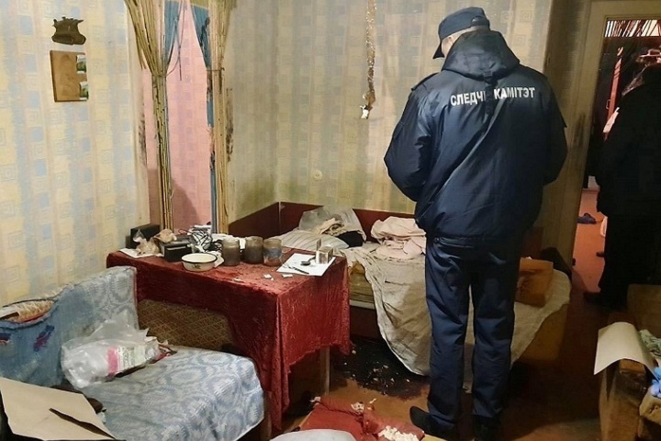 Женщина ударила пенсионера ножом в левое и правое бедро. Фото: УСК по Могилевской области.