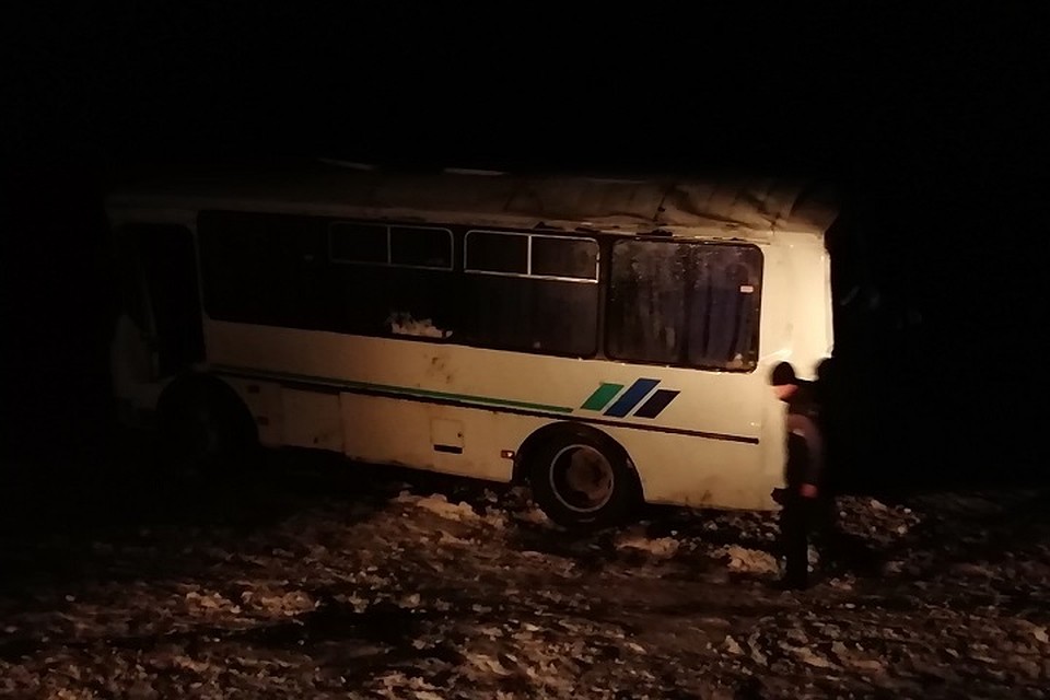 Сейчас пострадавшим оказывают помощь медики и спасатели ФОТО: ГУ МЧС Ульяновской области