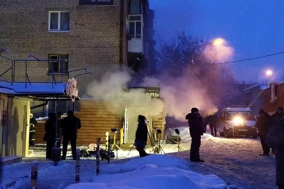 Ожоги получили шесть человек.