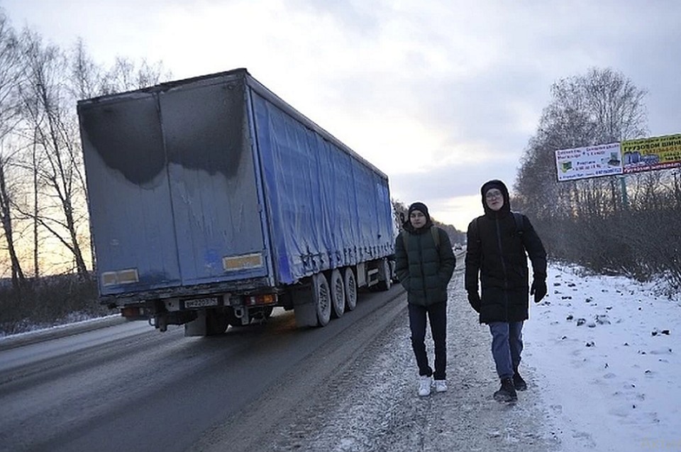 Администрация поселка не может организовать специальный школьный автобус