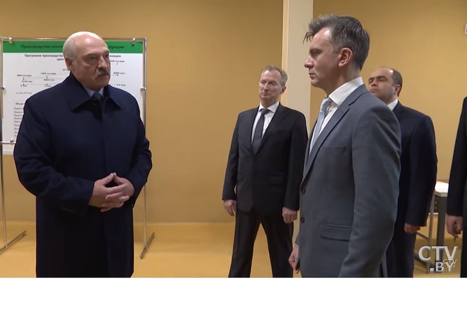 Лукашенко напомнил, что белорусские предприятия должны работать на интересы своей страны. Фотоиллюстрация: стоп-кадр видео СТВ.