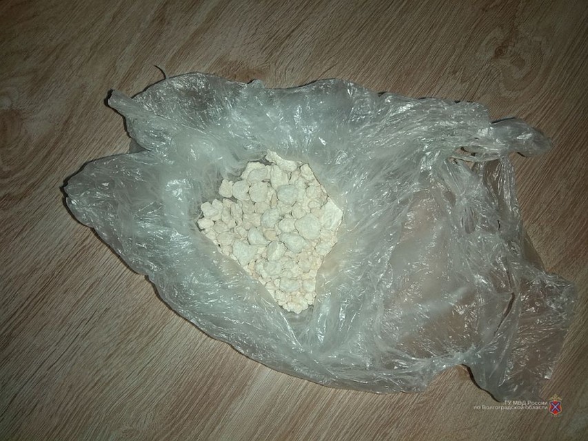При обыске в квартире нашли сверток , в котором было 426 граммов героина.